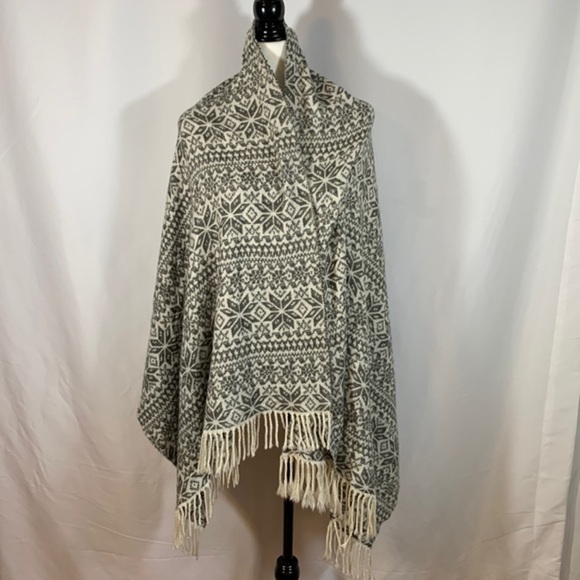 Indigo White & Grey Snowflake Winter Scarf - Picture 2 of 6